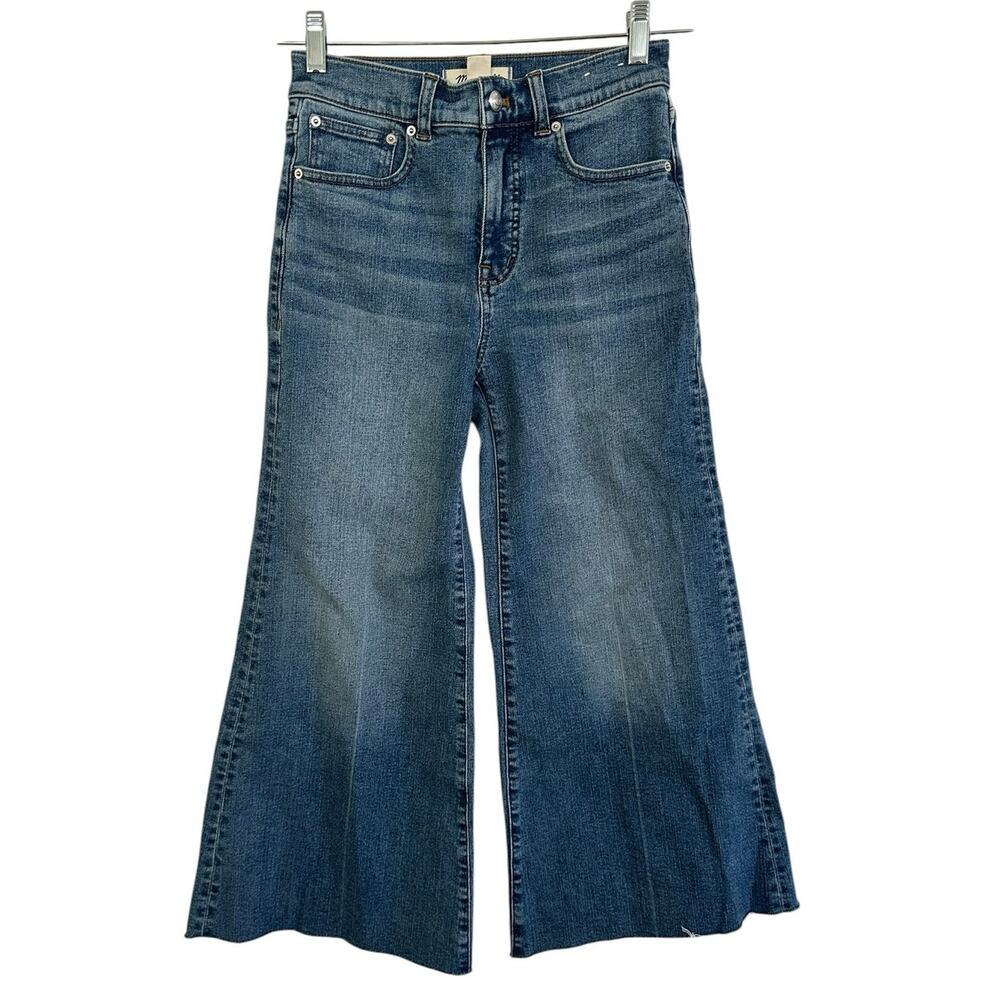 Madewell Petite Flared Wide-Leg Crop Jeans $148
Oneida Wash Super Stretch - Picture 3 of 12